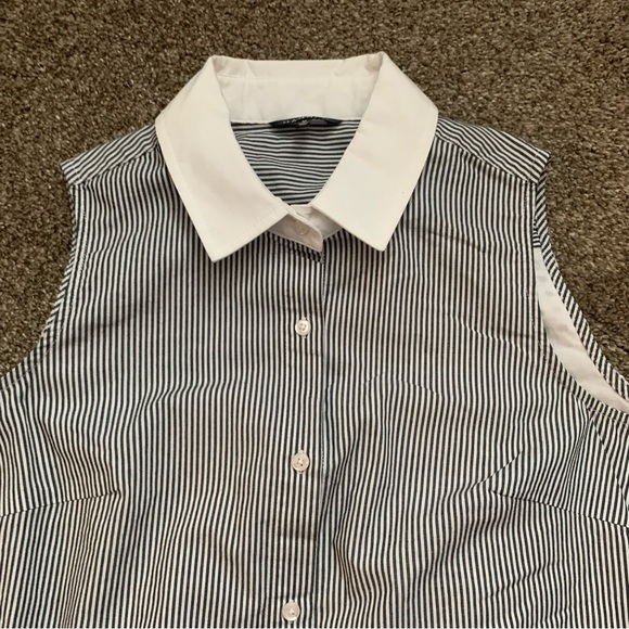 Hannah Sleeveless Striped Top Blouse Medium - Picture 2 of 6